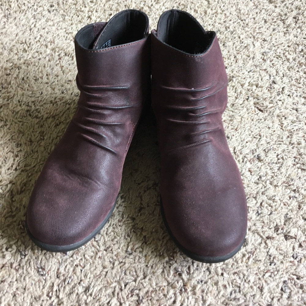 Clarks Cloud Stepper Ankle Boots!